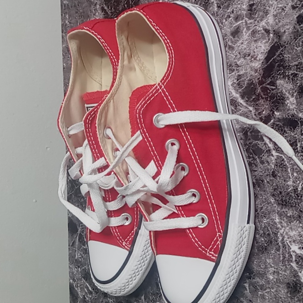 Converse Unisex Mens Size4/womens 6 Red/white Sneakers In Great Conditions - Picture 4 of 6